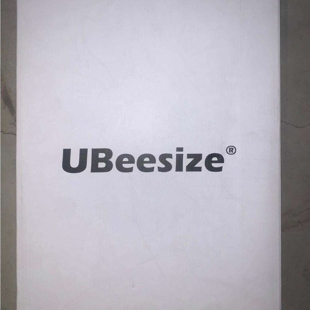 New UBeesize 10.2" LED Ring Light with Tabletop Tripod